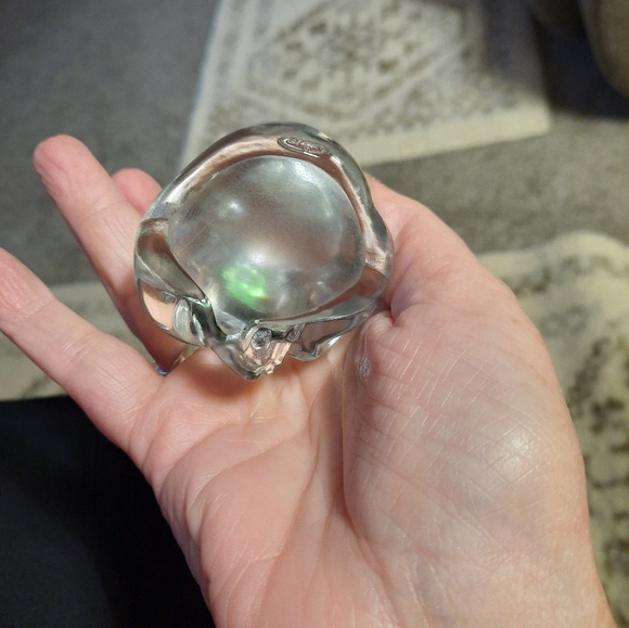 Fenton Clear Glass Birthstone Bear August Peridot - Picture 5 of 7